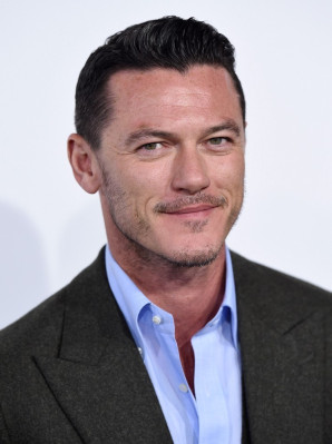 Luke Evans pic #771600