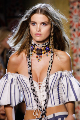 Luna Bijl pic #1102624