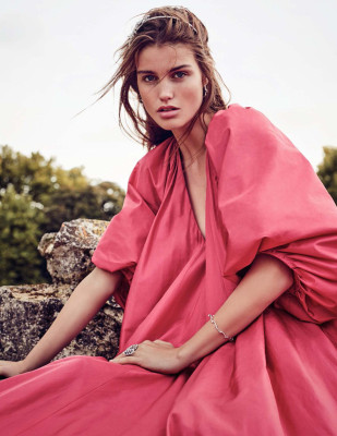 Luna Bijl pic #1059539