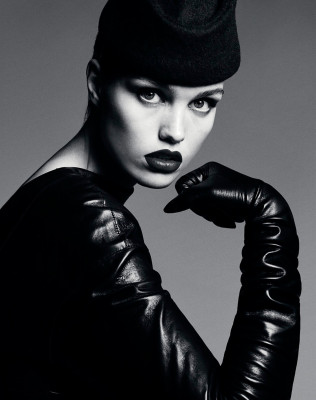 Luna Bijl pic #1030628