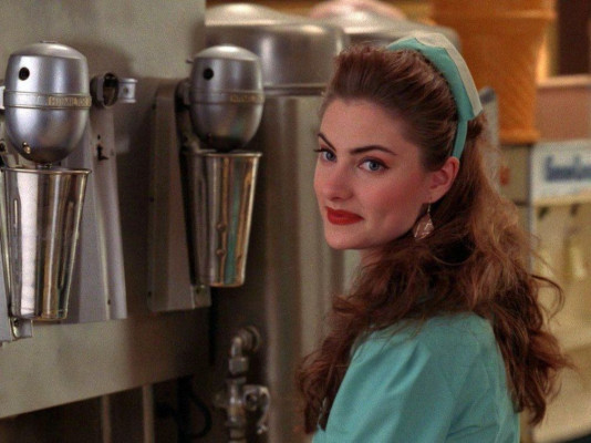 photo 4 in Madchen Amick gallery [id1316224] 2022-11-30 00:00:00