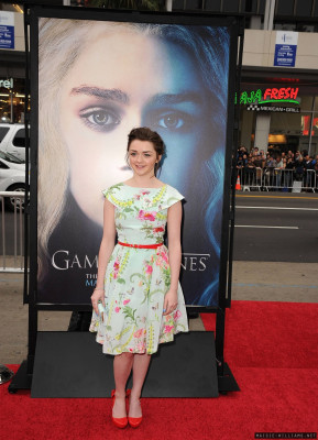 Maisie Williams pic #710753