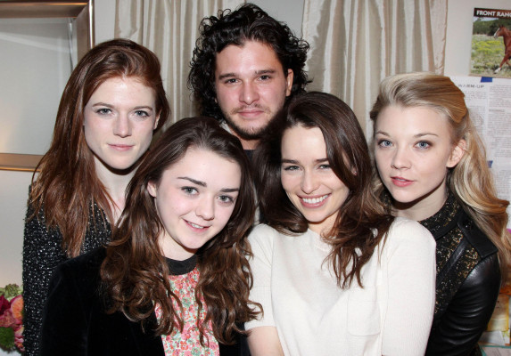 Maisie Williams pic #710364