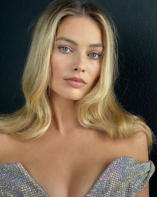 Margot Robbie pic #1345482