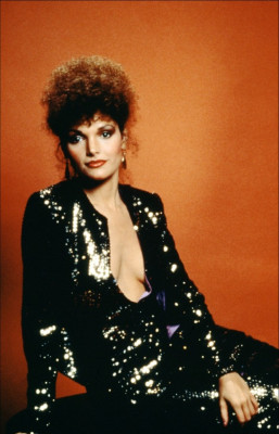 photo 3 in Mary Elizabeth Mastrantonio gallery [id330832] 2011-01-21 00:00:00