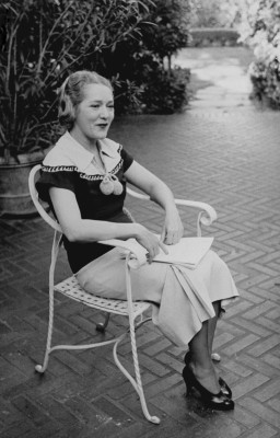 photo 4 in Mary Pickford gallery [id372531] 2011-04-26 00:00:00
