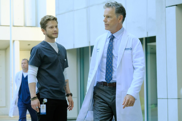 Matt Czuchry pic #1218037