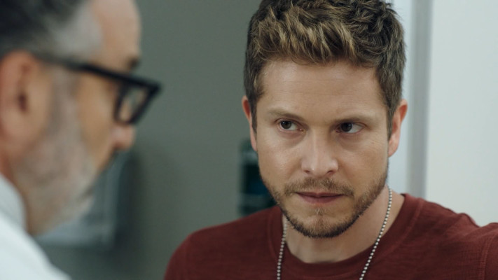 Matt Czuchry pic #1230345