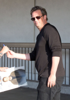 photo 4 in Matthew Perry gallery [id627796] 2013-08-25 00:00:00