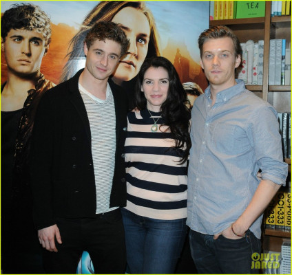 Max Irons pic #675073