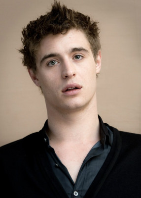 Max Irons pic #678550