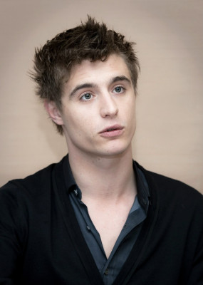 photo 27 in Max Irons gallery [id675285] 2014-03-03 00:00:00
