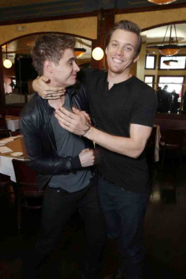 photo 15 in Max Irons gallery [id675104] 2014-03-03 00:00:00