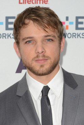 photo 14 in Max Thieriot gallery [id1237634] 2020-10-28 00:00:00