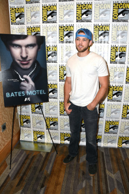 photo 9 in Max Thieriot gallery [id1262205] 2021-07-29 00:00:00