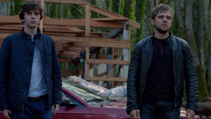 photo 22 in Max Thieriot gallery [id1242705] 2020-12-10 00:00:00