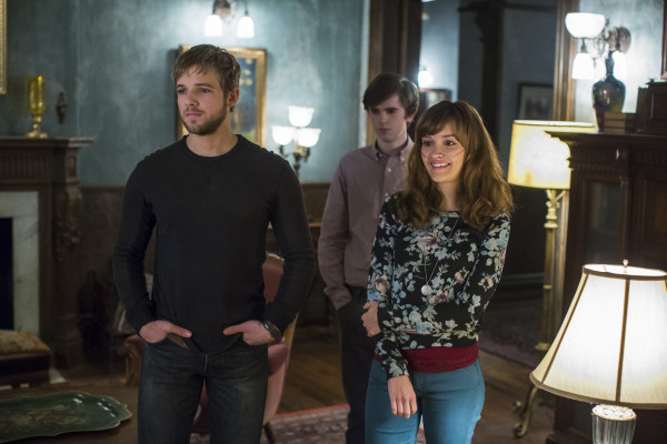 photo 14 in Max Thieriot gallery [id1255530] 2021-05-13 00:00:00