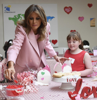 Melania Trump pic #1107591