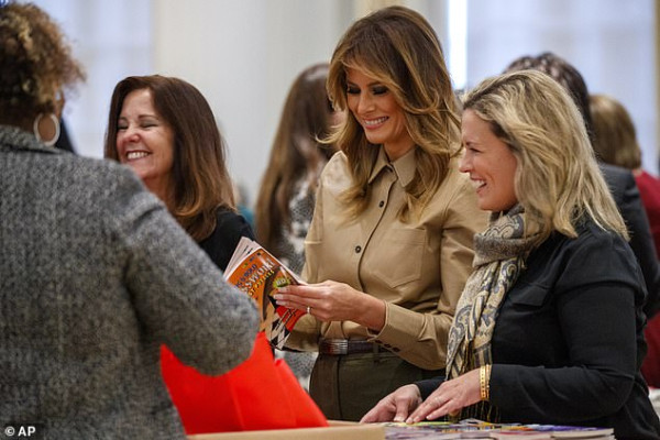 photo 29 in Melania Trump gallery [id1195930] 2019-12-24 00:00:00