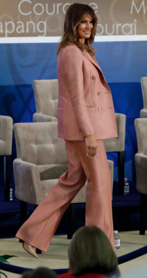 Melania Trump pic #1023406