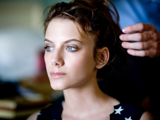 photo 10 in Melanie Laurent gallery [id240114] 2010-03-05 00:00:00