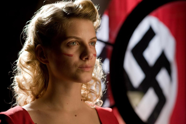 photo 6 in Melanie Laurent gallery [id223427] 2010-01-08 00:00:00