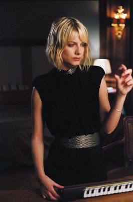 photo 10 in Melanie Laurent gallery [id541402] 2012-10-11 00:00:00