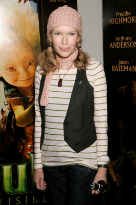 photo 12 in Mia Farrow gallery [id351018] 2011-02-28 00:00:00