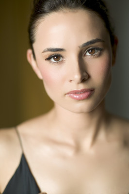 Mia Maestro pic #33576