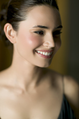 Mia Maestro pic #33575