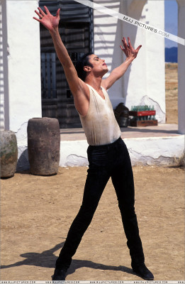 photo 22 in Michael Jackson gallery [id699814] 2014-05-20 00:00:00