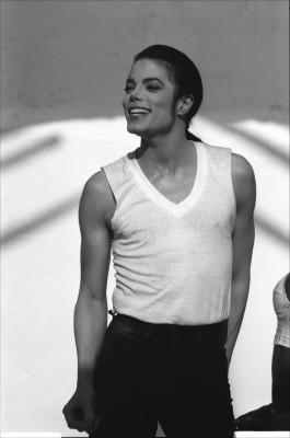 photo 24 in Michael Jackson gallery [id699807] 2014-05-20 00:00:00