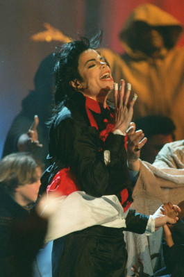 photo 5 in Michael Jackson gallery [id1320708] 2023-01-21 00:00:00