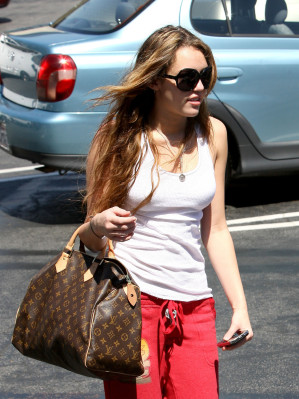 photo 25 in Miley gallery [id149650] 2009-04-23 00:00:00