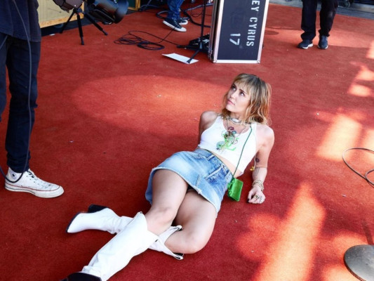 photo 3 in Miley Cyrus gallery [id1141250] 2019-06-04 00:00:00