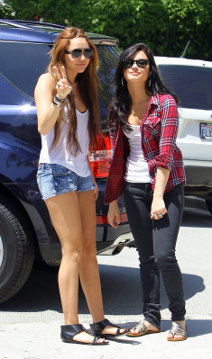 Miley Cyrus pic #459638