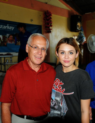 Miley Cyrus pic #422048