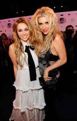 Miley Cyrus pic #398947