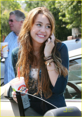 photo 22 in Miley gallery [id146787] 2009-04-14 00:00:00