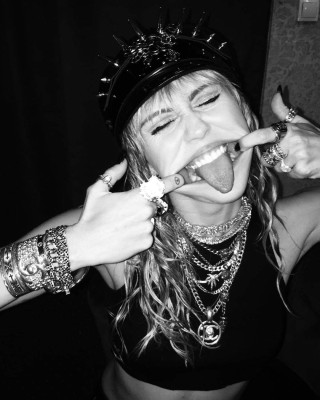 photo 26 in Miley Cyrus gallery [id1166008] 2019-08-05 00:00:00
