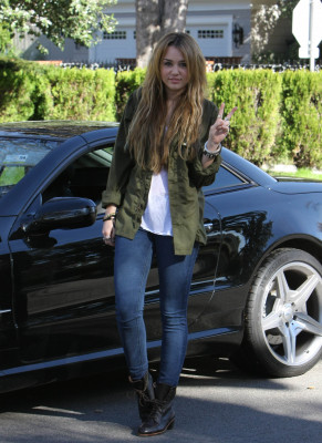 Miley Cyrus pic #323652