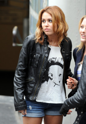 Miley Cyrus pic #405540