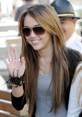 photo 22 in Miley gallery [id163141] 2009-06-15 00:00:00