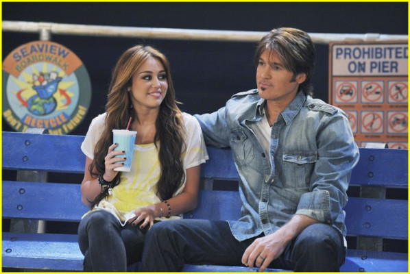 Miley Cyrus pic #278309