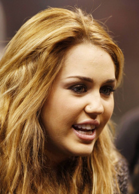 Miley Cyrus pic #406863