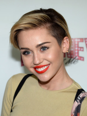 Miley Cyrus pic #659030