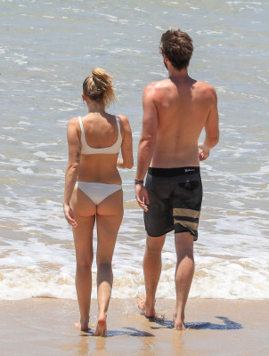 Miley Cyrus pic #998810