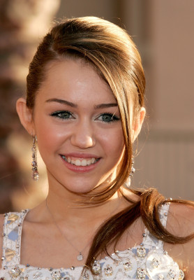 photo 9 in Miley Cyrus gallery [id148086] 2009-04-17 00:00:00