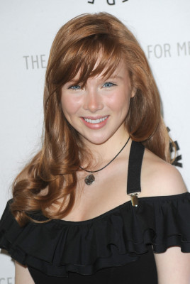 Molly C. Quinn pic #659893