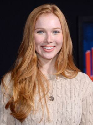 Molly C. Quinn pic #659896